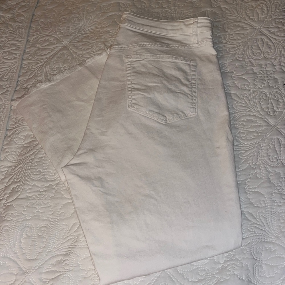 White Crop Loft Jeans